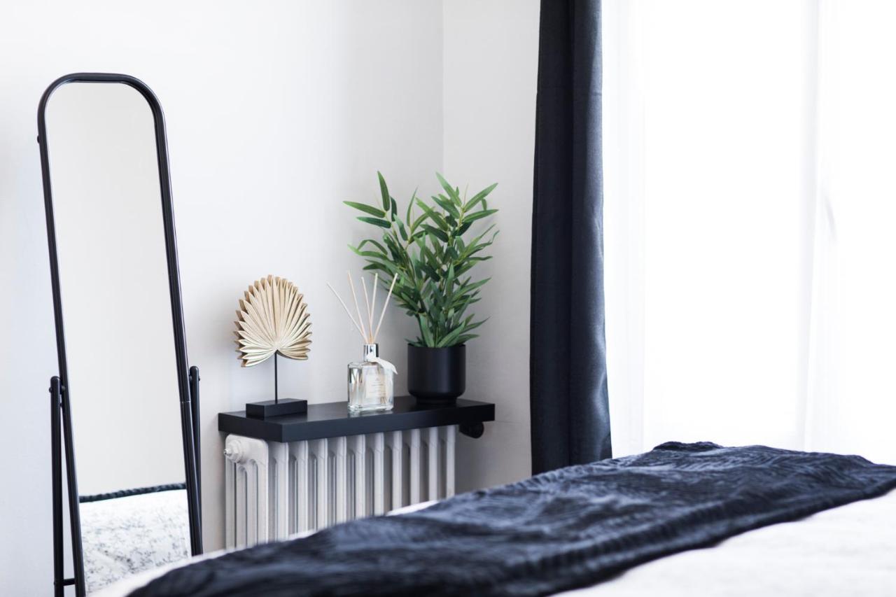 Appartement Avec Balcon A 250 M De La Gare, Hyper Centre Tours Kültér fotó