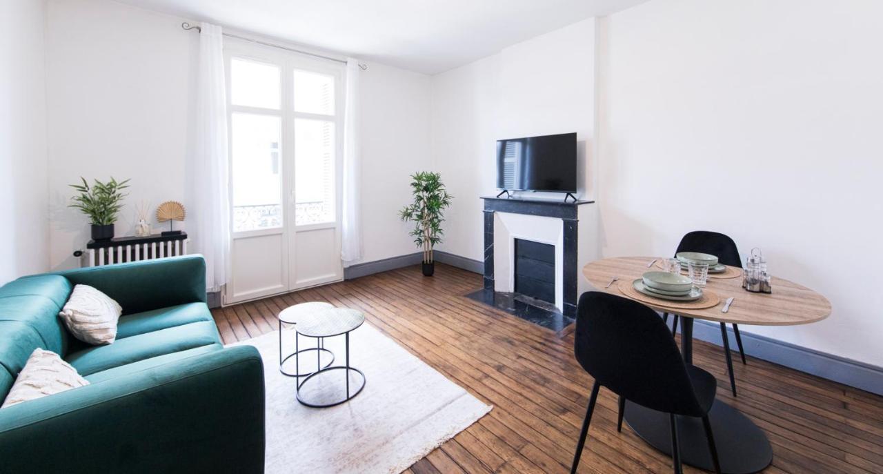 Appartement Avec Balcon A 250 M De La Gare, Hyper Centre Tours Kültér fotó